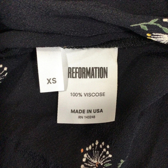 Reformation Navy Blue Floral Long Sleeve Tie Front Top - Size XS - Picture 7 of 7